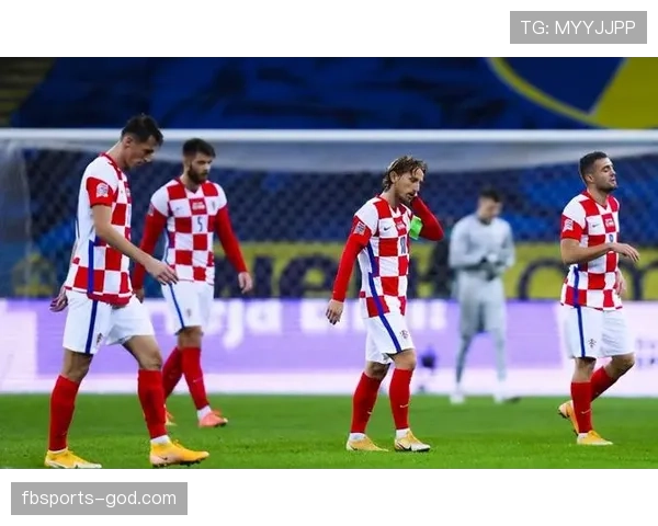 尤文中场关键战连接乏力，表面运转正常实则协同缺失